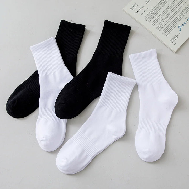 5Pairs all white unisex socks - Derslash