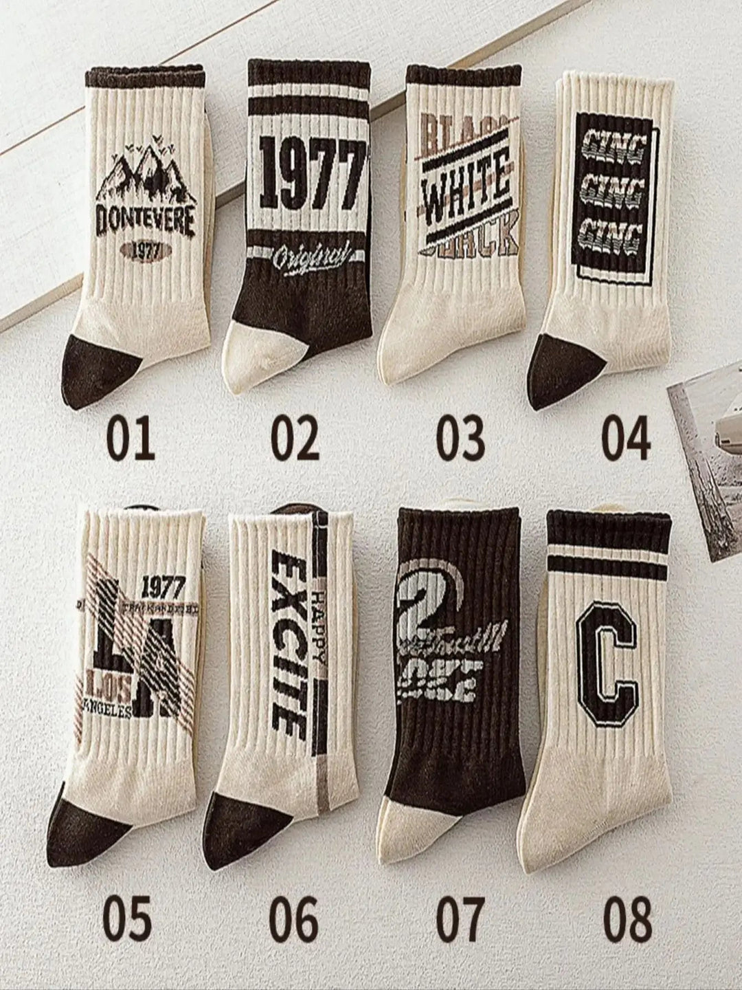 8 pairs of Men American graffiti Socks - Derslash