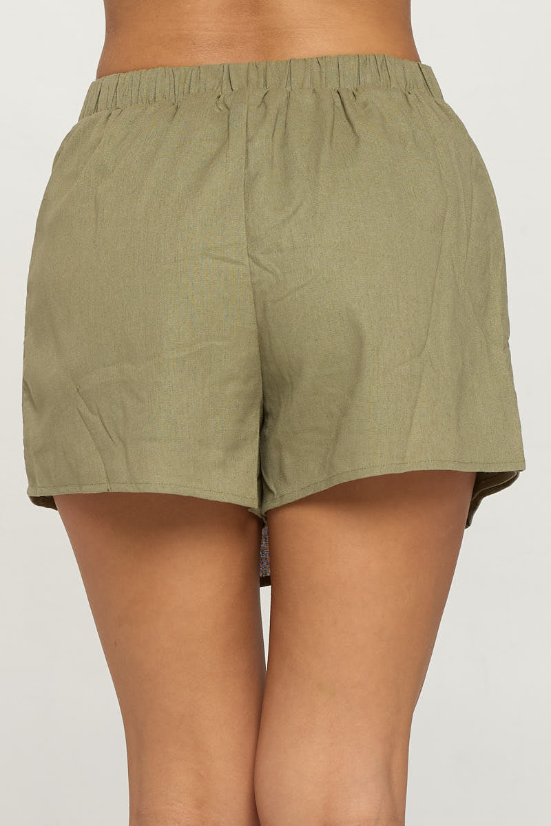 Set aus Top und Skorts mit V-Ausschnitt und Puffärmeln