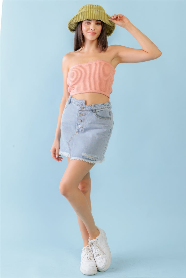 Dusty Peach – Trägerloses Crop-Top aus Strick