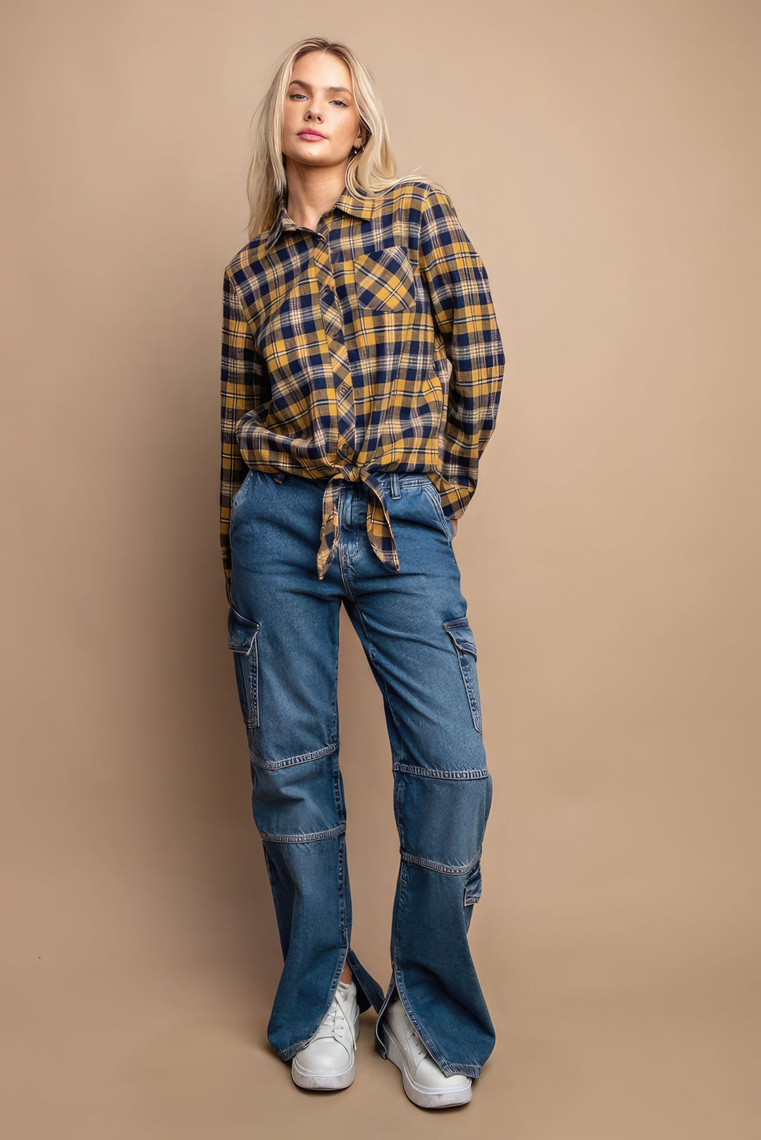 Kariertes Hemd mit Knopfleiste und Fronttasche