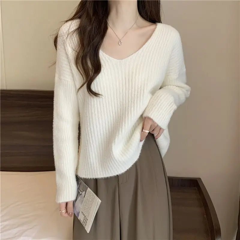 White V - neck Knitted Top - Derslash
