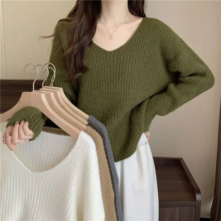 White V - neck Knitted Top - Derslash
