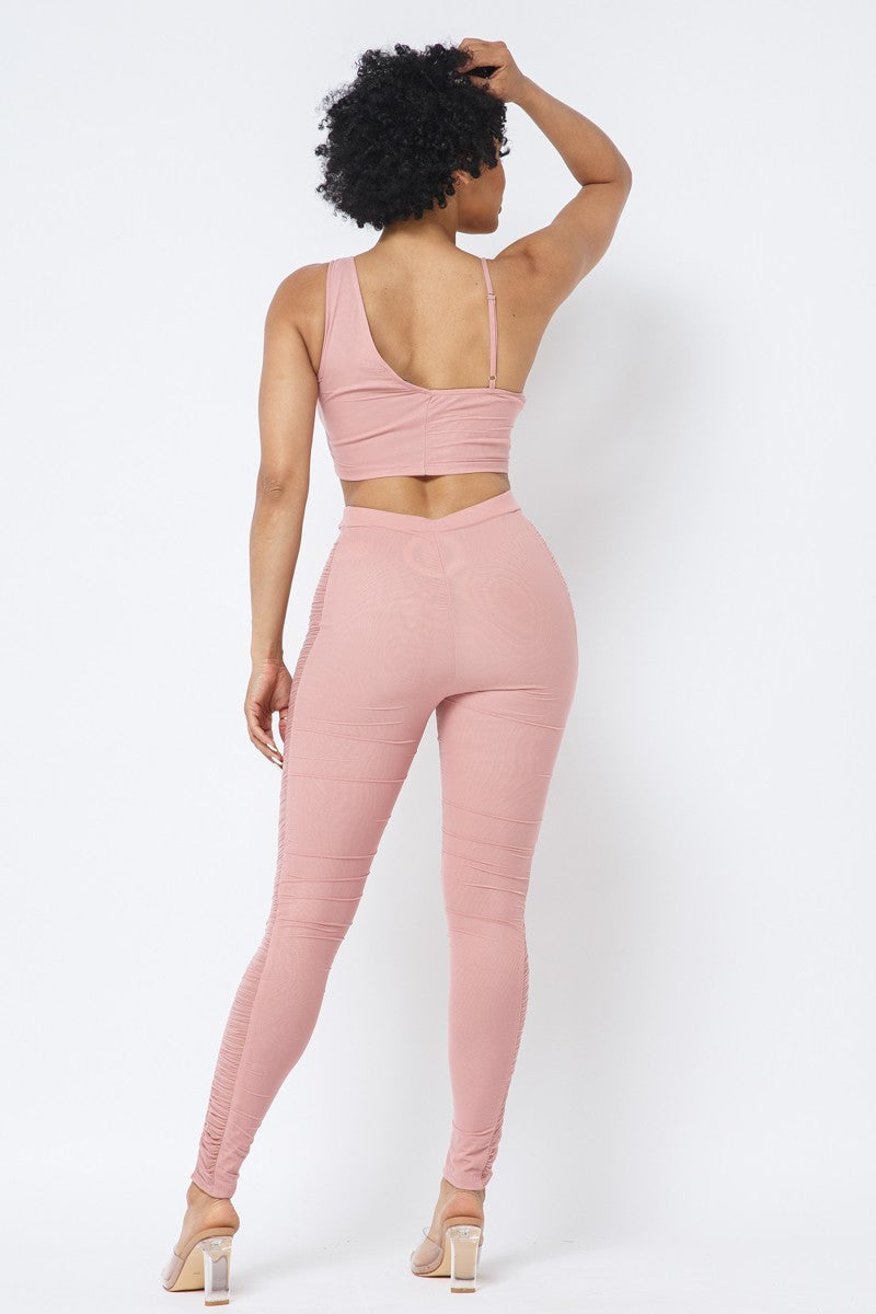 Verstellbares, gerüschtes Crop-Top mit Riemchen aus Netzstoff und passenden durchsichtigen Leggings mit Seiteneinsatz