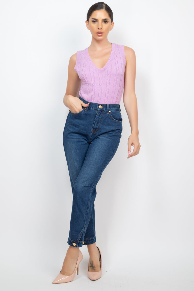 Mom-Jeans mit Manschettenknöpfen