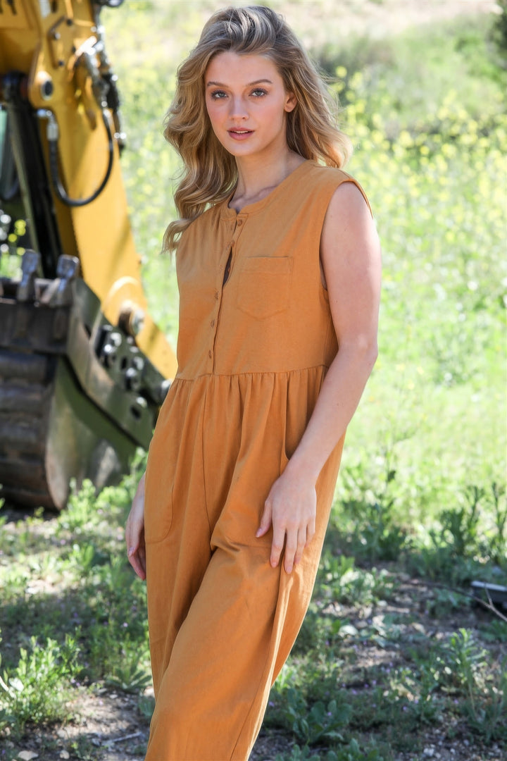 Ärmelloser Jumpsuit aus Baumwolle mit Knopfleiste vorne in Senfgelb