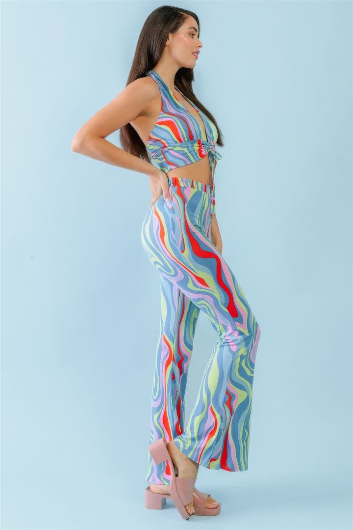 Mehrfarbiges Set mit Neckholder-V-Ausschnitt, gerüschtem Crop-Top mit abstraktem Print und offener Rückseite und Hose mit hoher Taille
