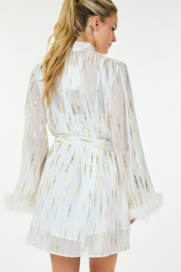 Kurzes Kleid mit Metallic-Print