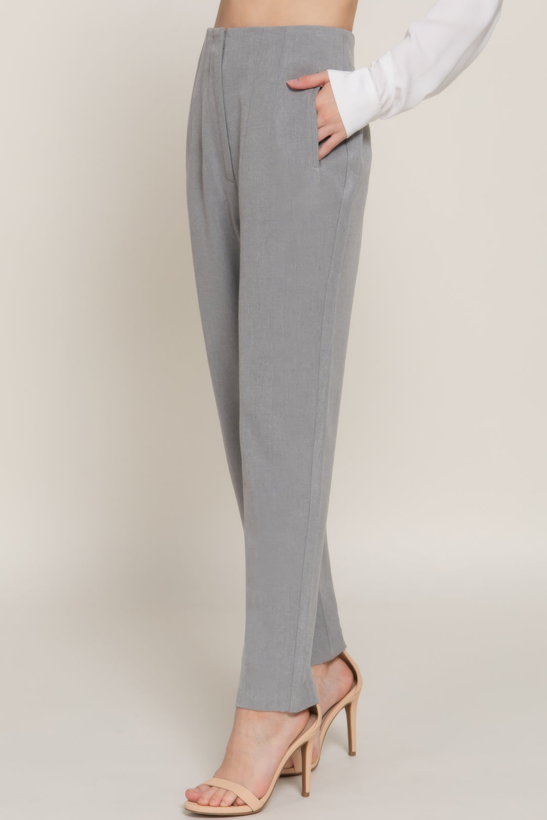 Lange Hose mit Biesendetail und hoher Taille