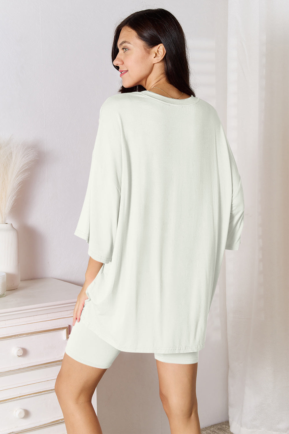 Basic Bae Set aus weichem Viskoseoberteil und Shorts in voller Größe mit Dreiviertelärmeln
