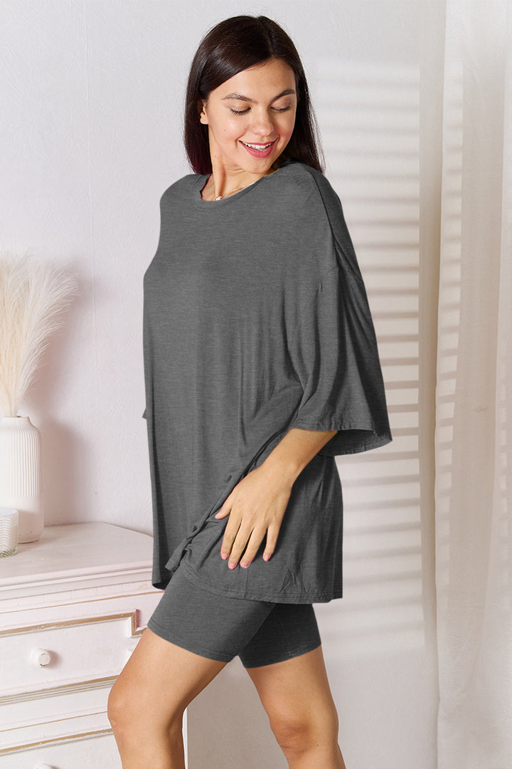Basic Bae Set aus weichem Viskoseoberteil und Shorts in voller Größe mit Dreiviertelärmeln