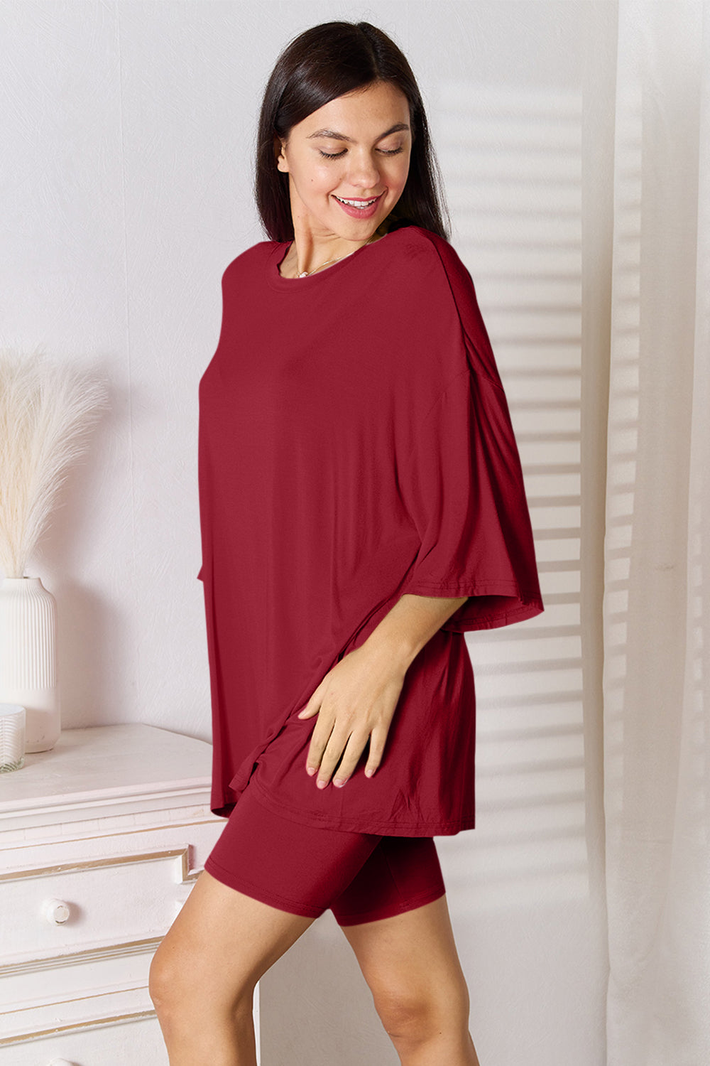 Basic Bae Set aus weichem Viskoseoberteil und Shorts in voller Größe mit Dreiviertelärmeln