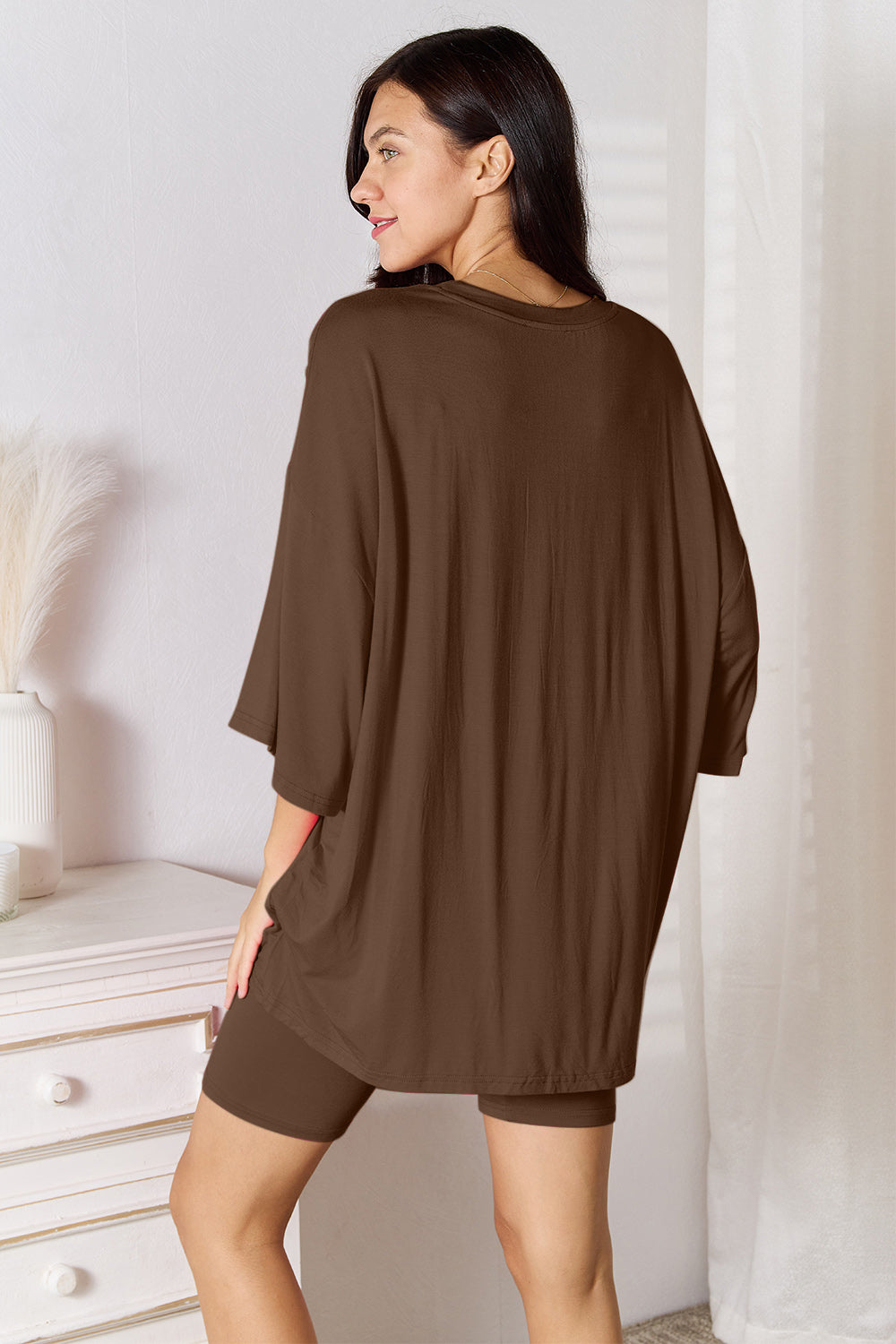 Basic Bae Set aus weichem Viskoseoberteil und Shorts in voller Größe mit Dreiviertelärmeln